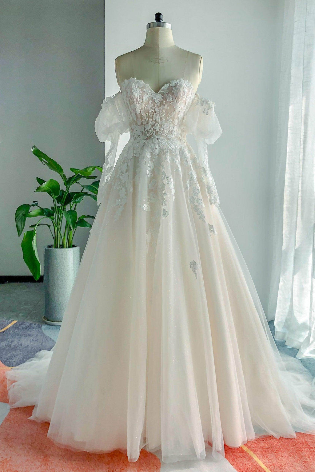 A-Line Chapel Train Lace Tulle Wedding Dress CW3128