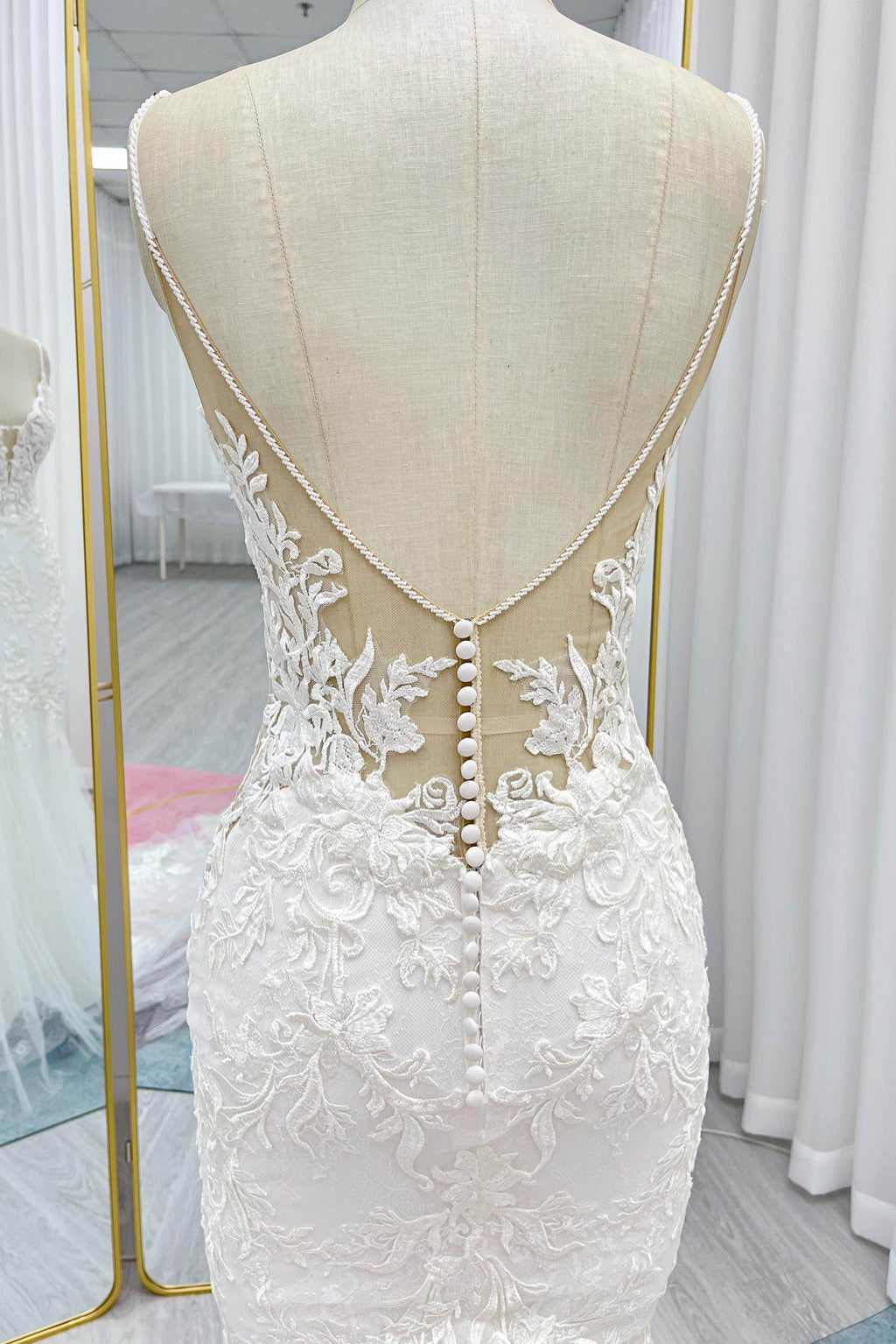 Trumpet-Mermaid Court Train Lace Tulle Wedding Dress CW3269