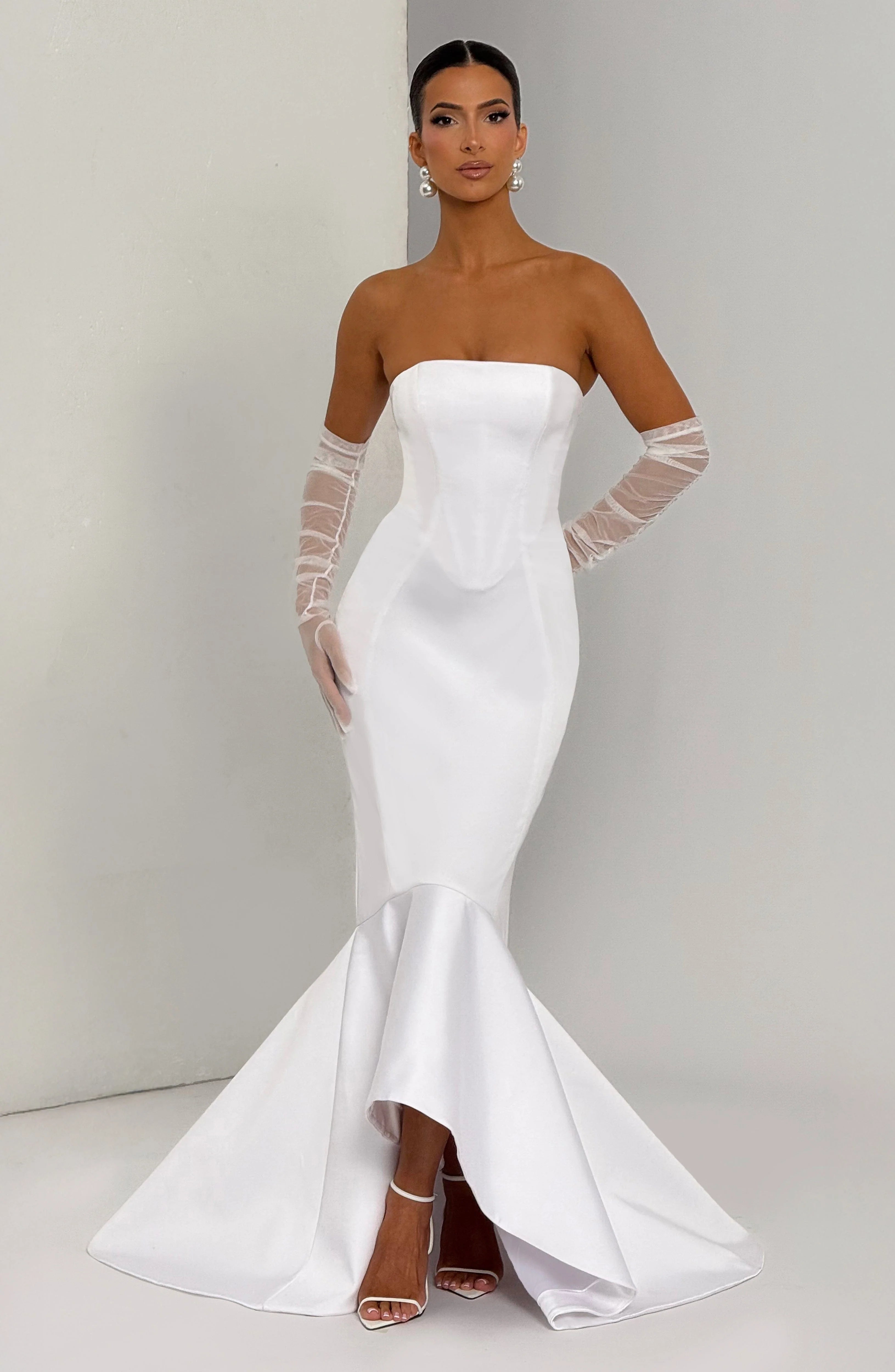 Emryn Gown - Ivory