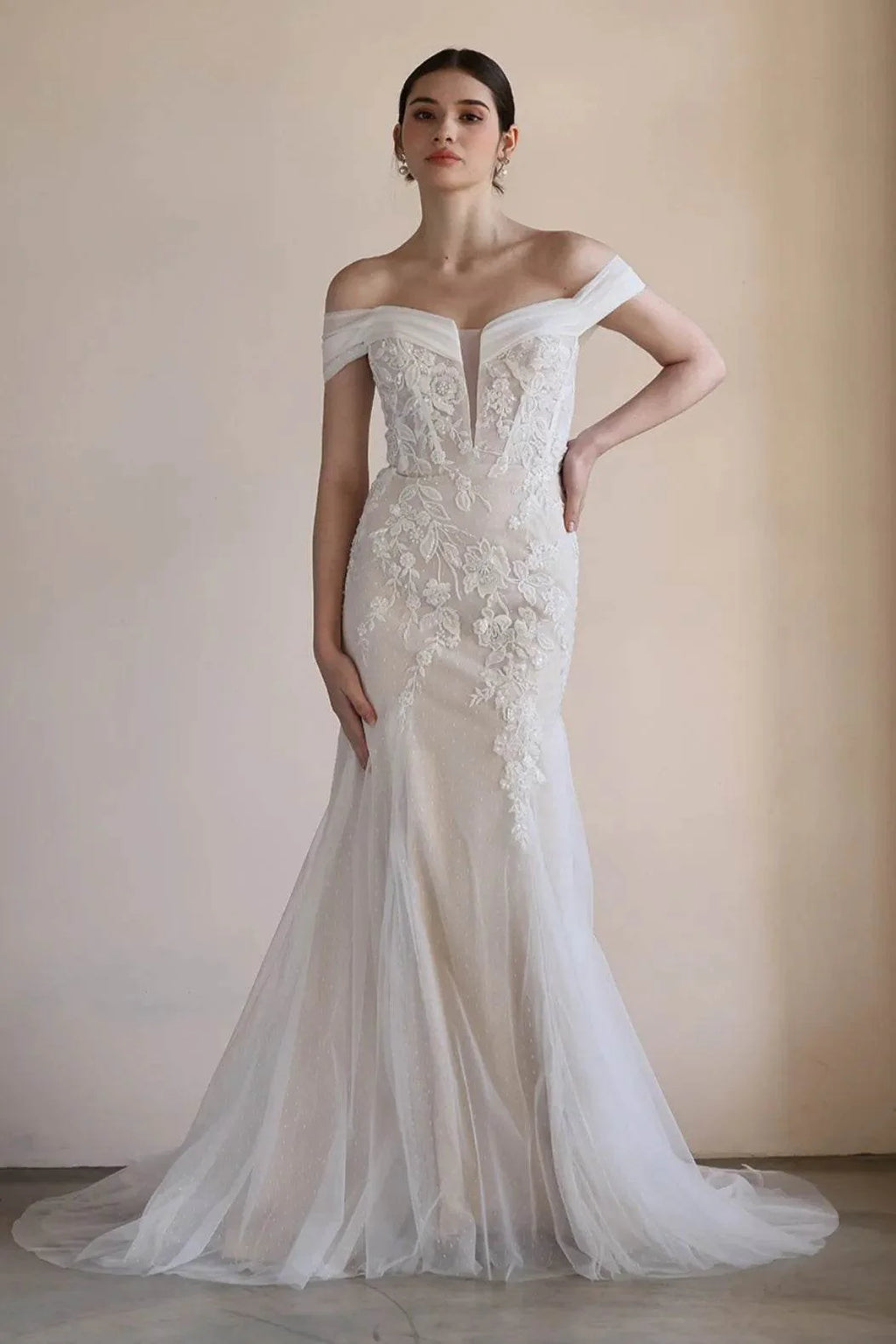 Trumpet-Mermaid Sweep-Brush Train Lace Tulle Wedding Dress CW3545