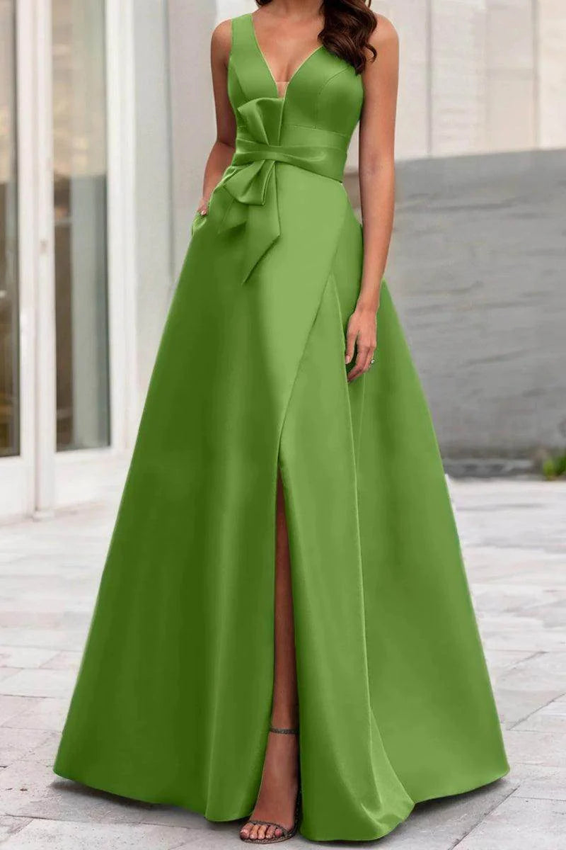 A Line V Neck Sleeveless Mother Of The Bride Dresses CM0341