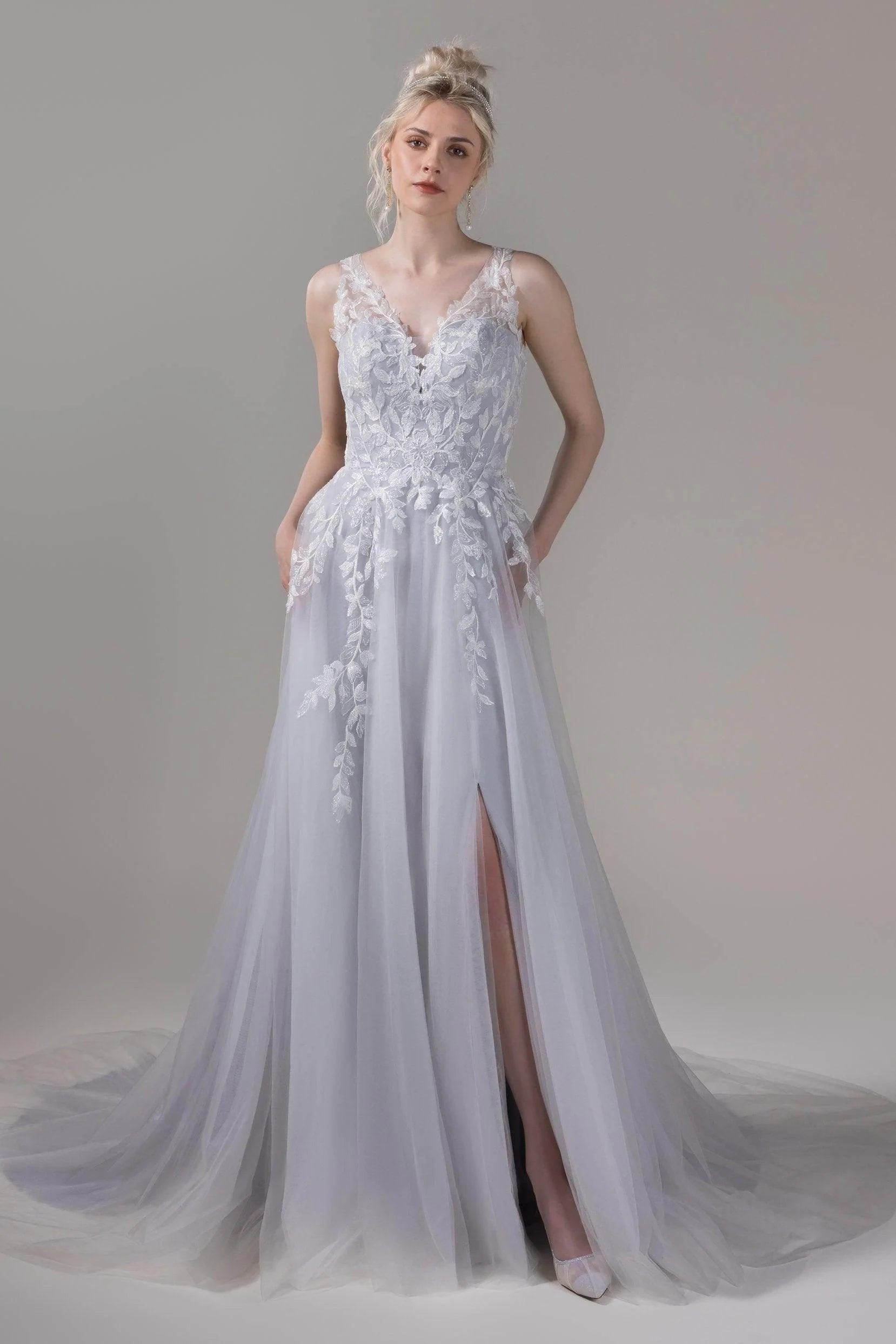 A-Line Chapel Train Lace Tulle Wedding Dress CW2810