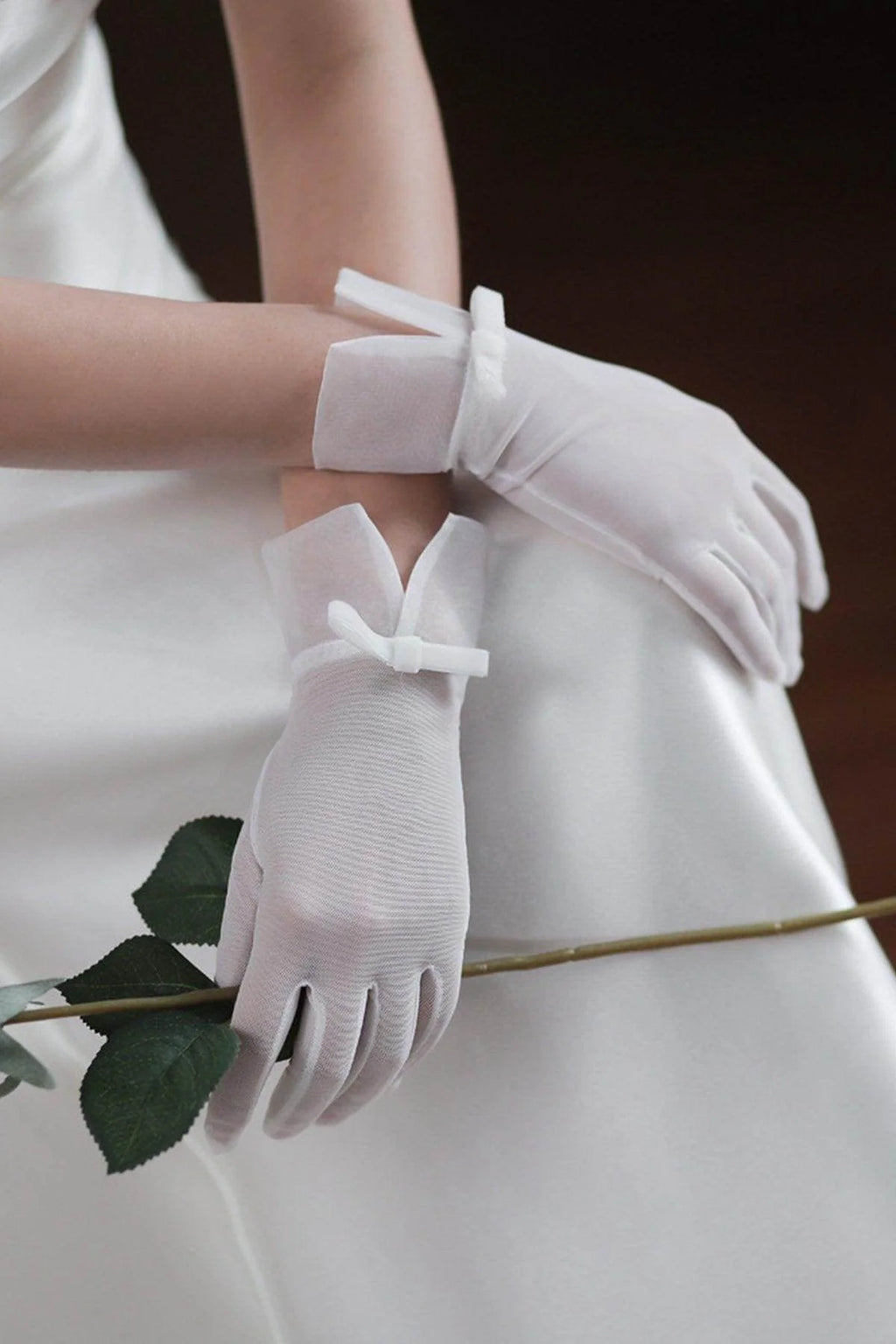 Fingertips Wrist Length Tulle Wedding Gloves CD0101