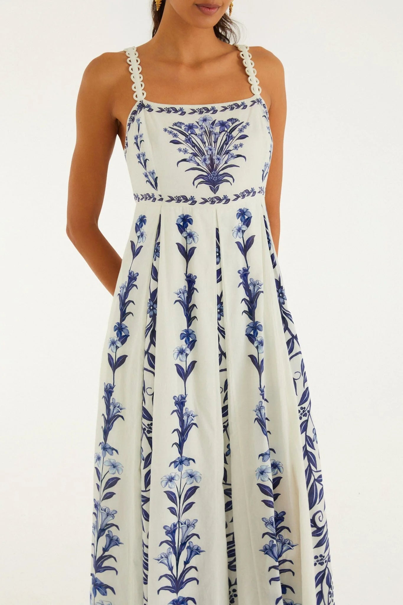 FARM Rio Off-White Flowers Arch Pleats Maxi Dress