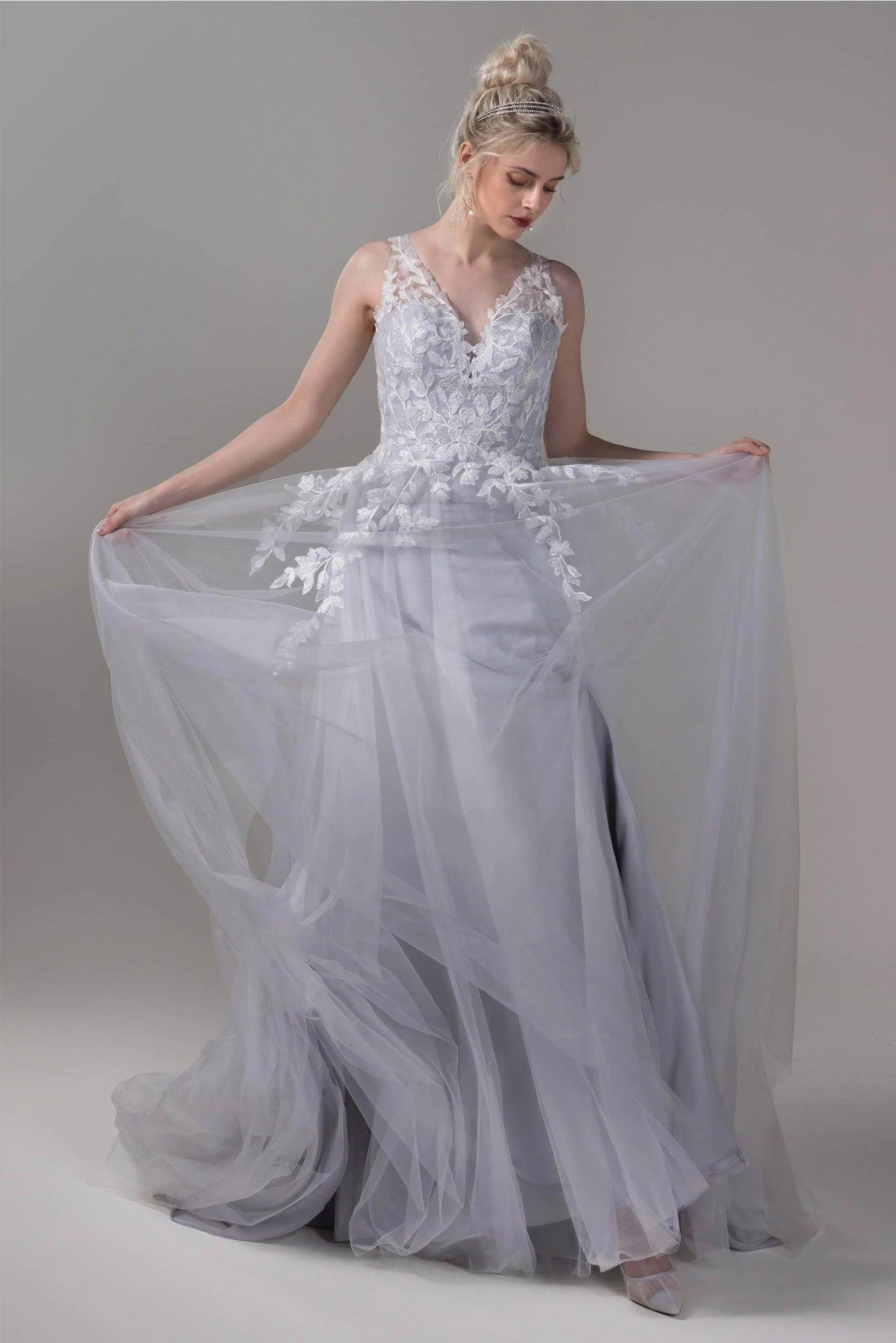 A-Line Chapel Train Lace Tulle Wedding Dress CW2810