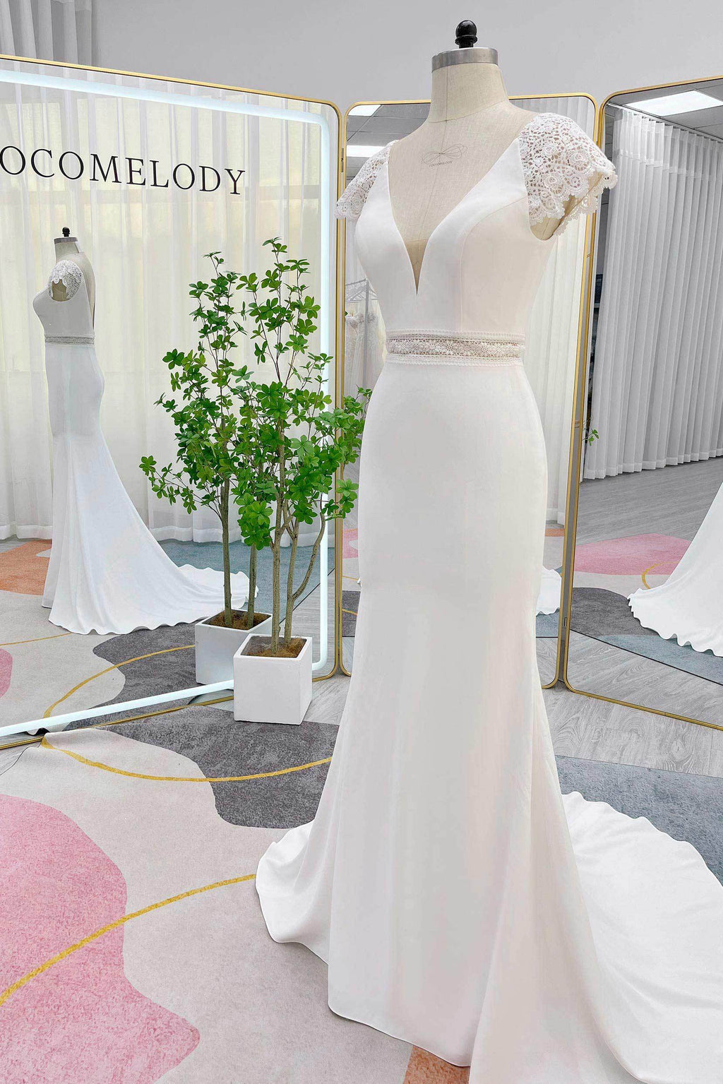 Trumpet-Mermaid Court Train Stretch Satin Wedding Dress CW3288