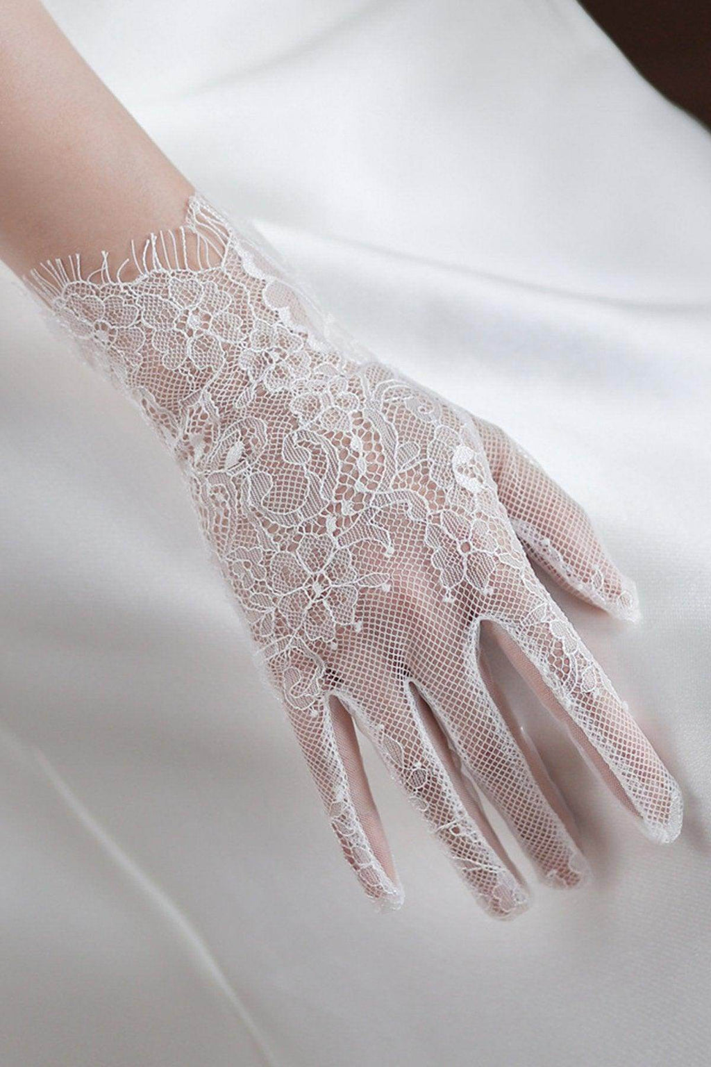Fingertips Wrist Length Lace Wedding Gloves CD0103