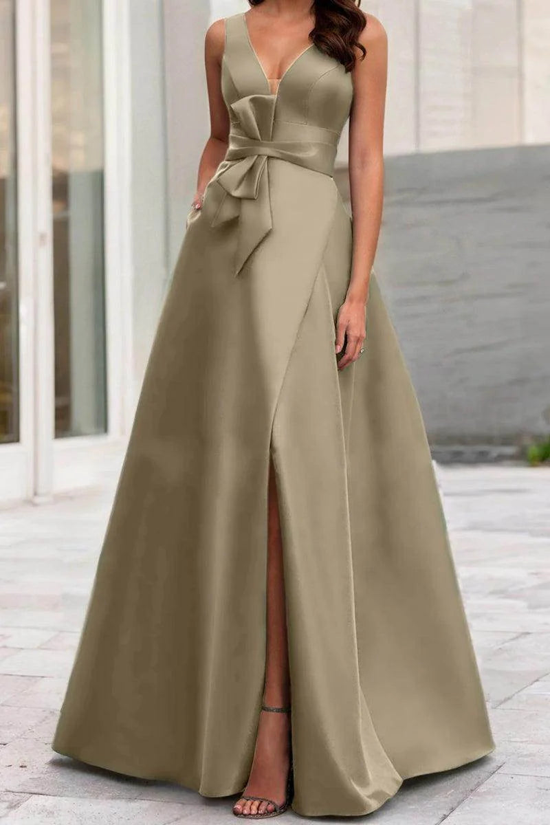 A Line V Neck Sleeveless Mother Of The Bride Dresses CM0341